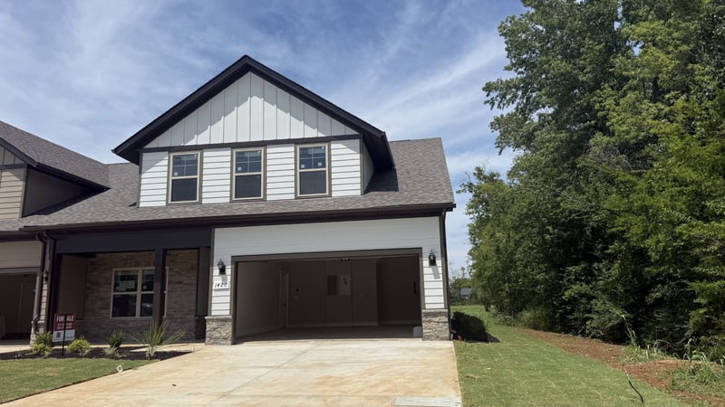 1420 Suzanne Dr, Murfreesboro, TN 37128