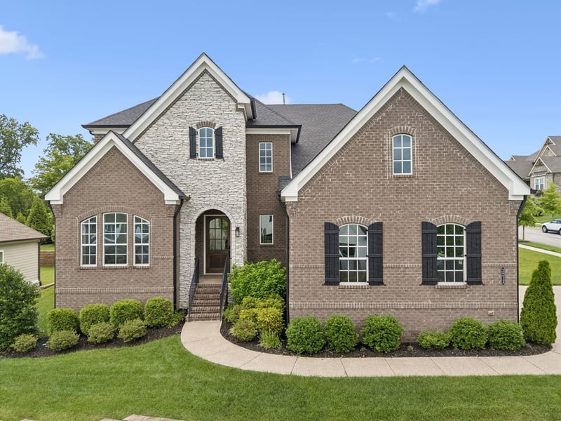 3213 Cherry Jack Ln, Thompsons Station, TN 37179