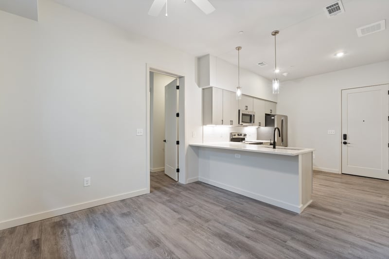 1014 16th Ave #202, Nashville, TN 37212
