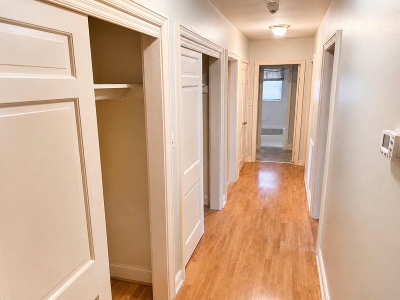 105 3rd Ave, Springfield, TN 37172