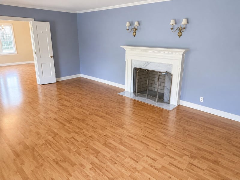 105 3rd Ave, Springfield, TN 37172