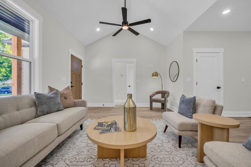 321 Jackson St, White Bluff, TN 37187
