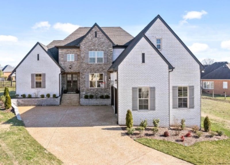 2022 Eagle View Rd, Hendersonville, TN 37075