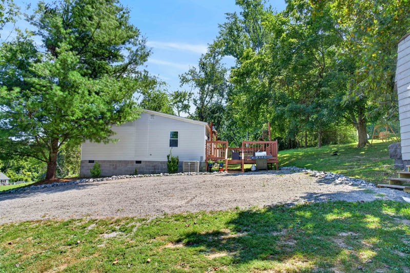 1928 Old Gallatin Rd, Portland, TN 37148