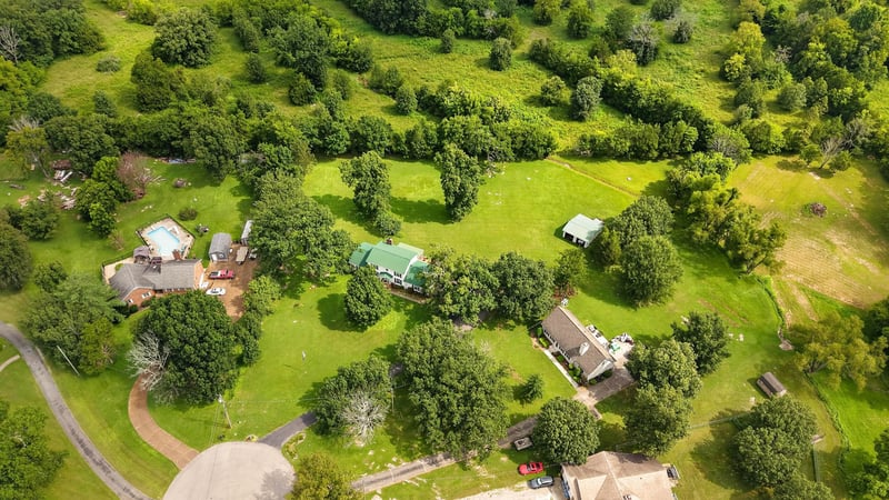 401 Bluegrass Ct, Lebanon, TN 37090