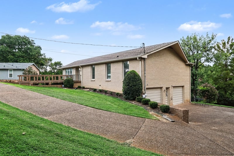 111 Rising Sun Ct, Old Hickory, TN 37138