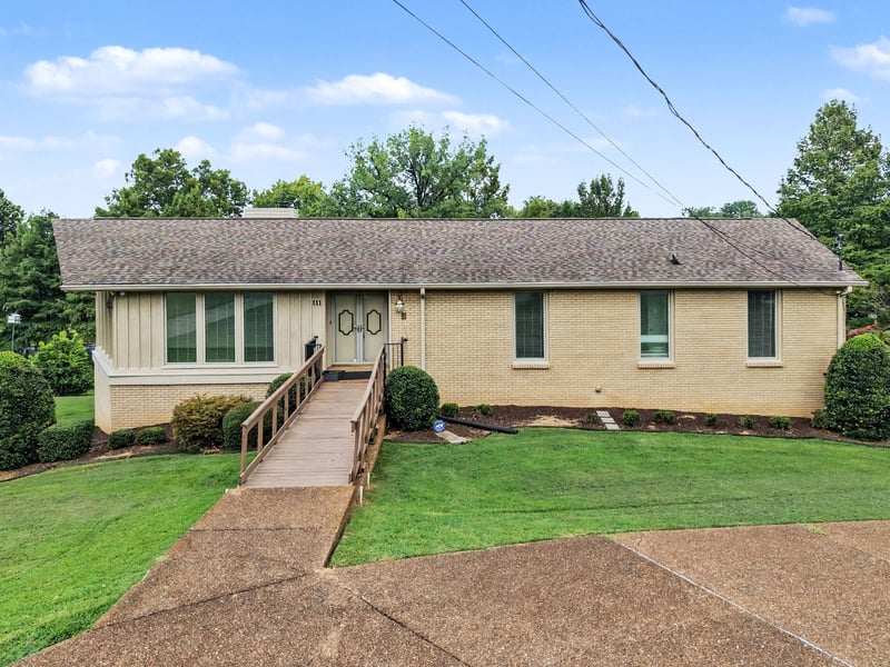 111 Rising Sun Ct, Old Hickory, TN 37138