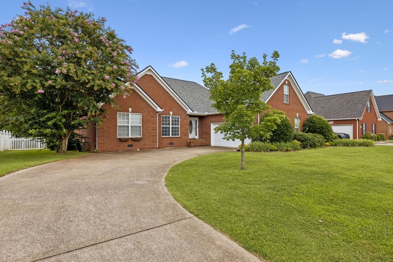 371 Sayre Ln, Murfreesboro, TN 37127