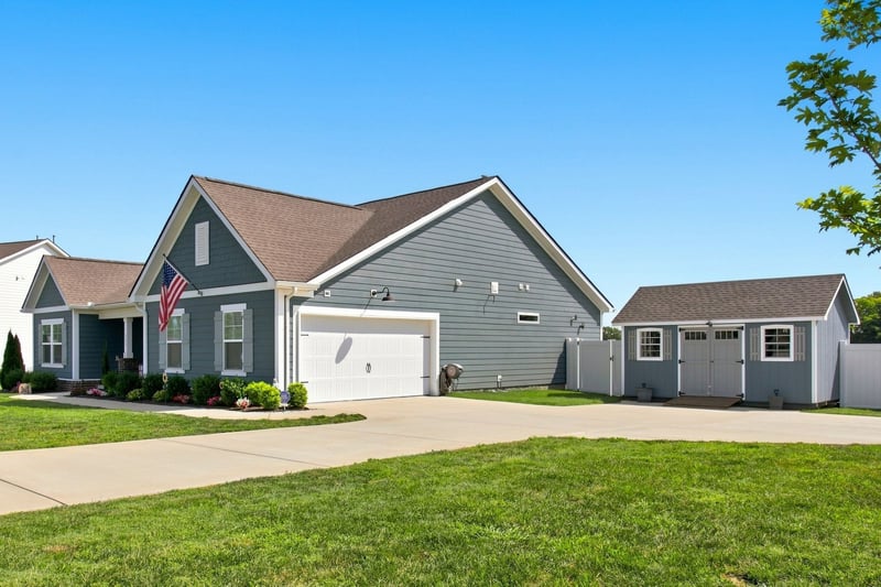 711 Larry Cir, Mount Pleasant, TN 38474