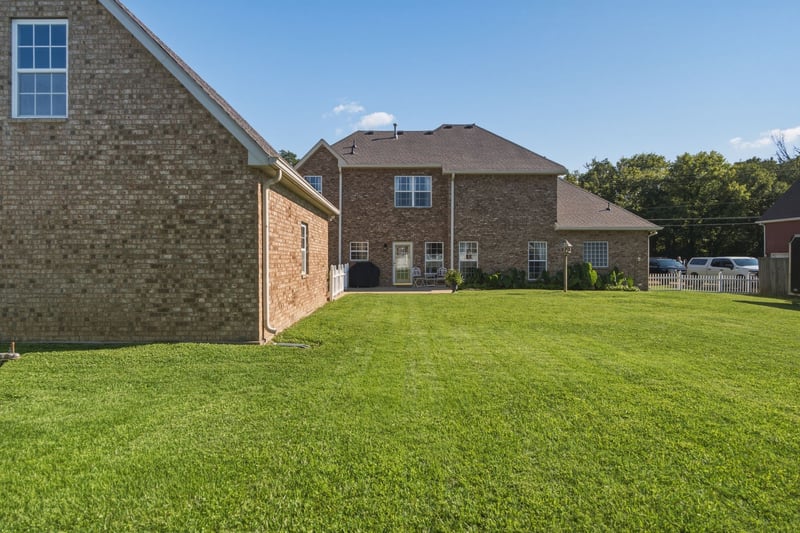 227 Jones Mill Rd, La Vergne, TN 37086
