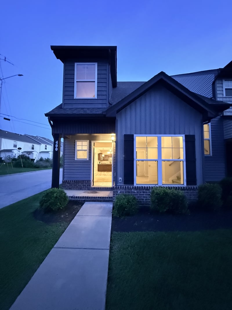 400 Rick Mccormick Dr, La Vergne, TN 37086