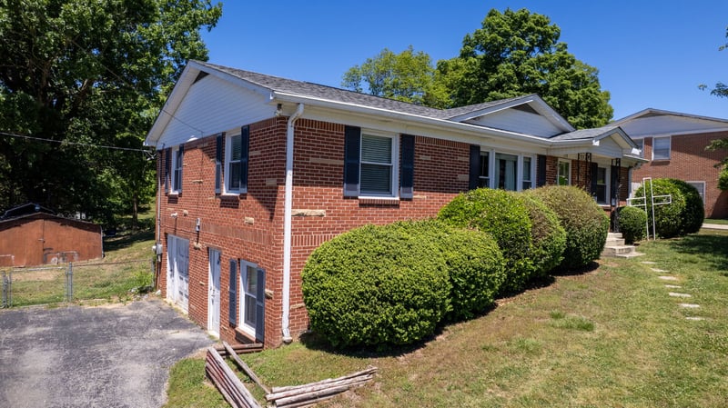 128 Jefferson Ave, Carthage, TN 37030