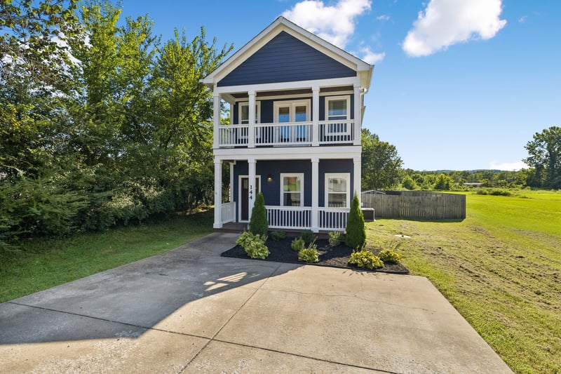 144 N Vine St, Ashland City, TN 37015