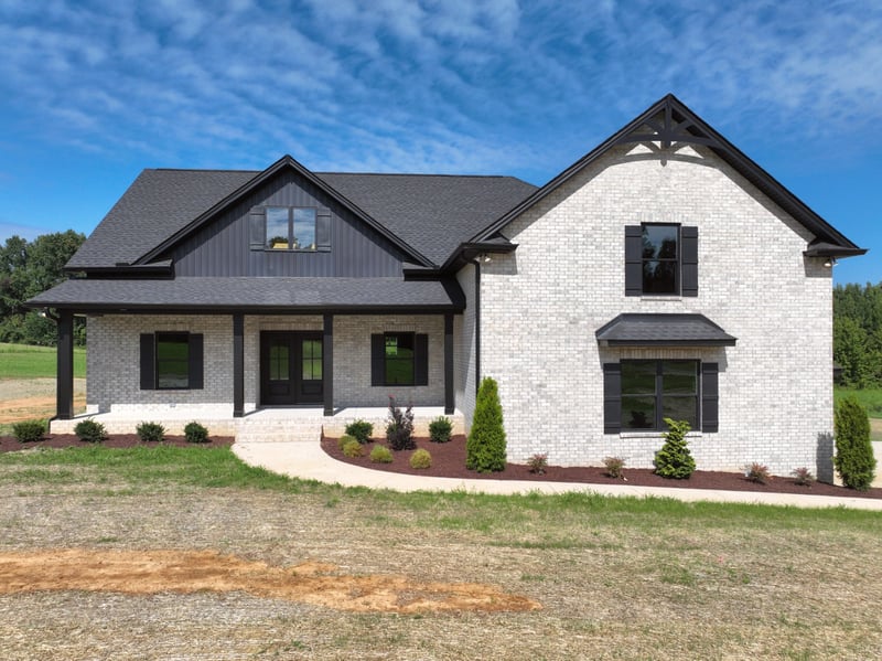 557 Fairfield Rd, Westmoreland, TN 37186