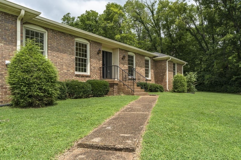 2314 East Hill Dr, Madison, TN 37115