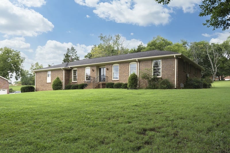 2314 East Hill Dr, Madison, TN 37115