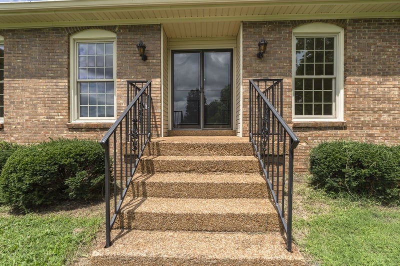 2314 East Hill Dr, Madison, TN 37115