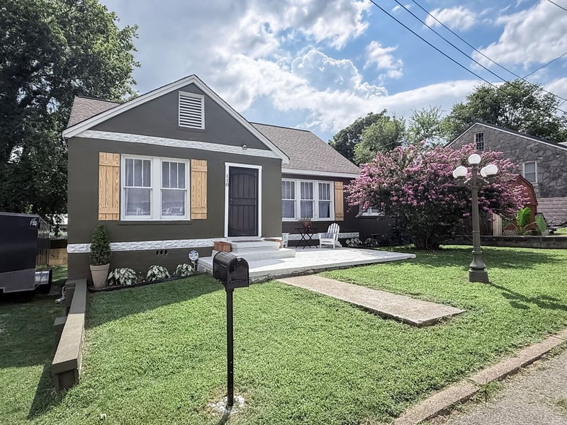 110 E Merchant St, Mount Pleasant, TN 38474