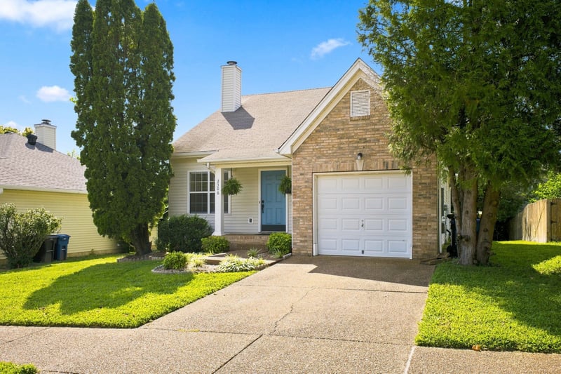 2306 Surrey Ln, Franklin, TN 37067