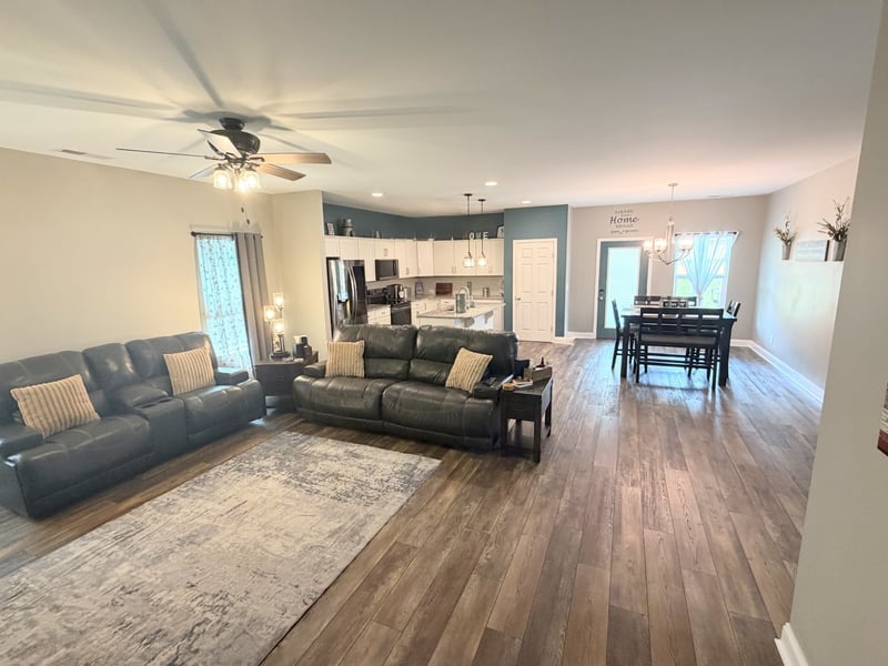 1036 Westgate Dr, Gallatin, TN 37066