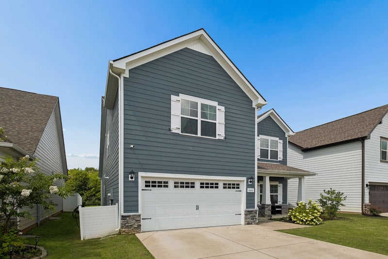 3652 Stormy Ln, Rockvale, TN 37153