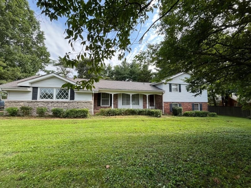 441 Douglas Bend Rd, Gallatin, TN 37066