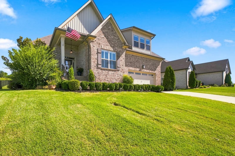 323 Hathaway Ln, Gallatin, TN 37066