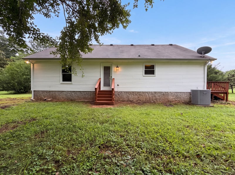 7502 Lone Eagle Dr, Murfreesboro, TN 37128
