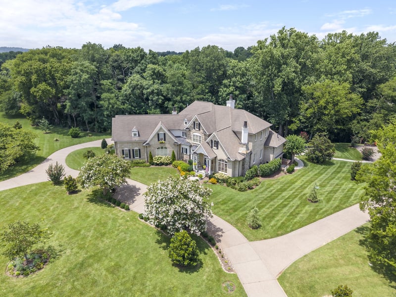 3300 Bridle Path Ct, Thompsons Station, TN 37179