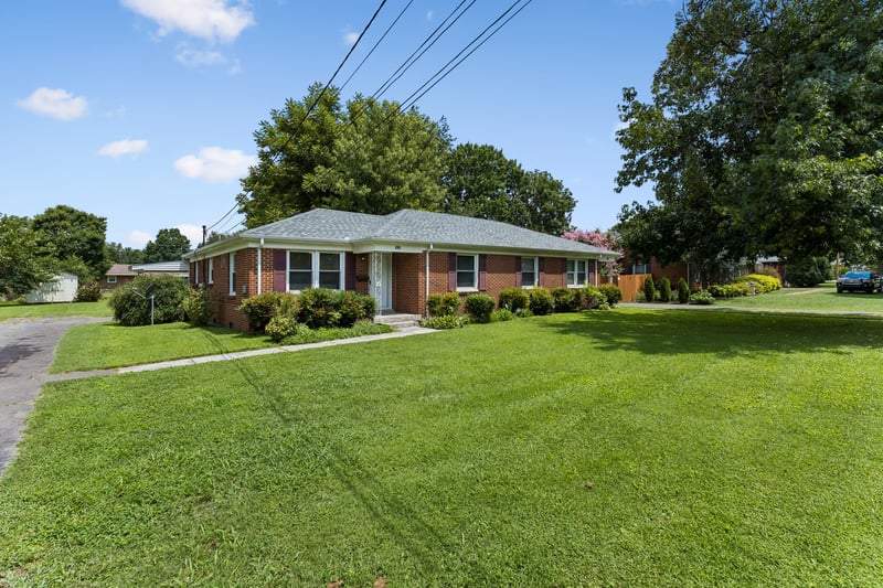 910 W Clark Blvd, Murfreesboro, TN 37129