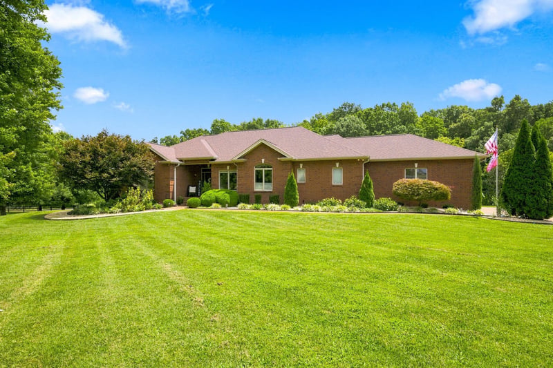 1624 Spencer Mill Rd, Burns, TN 37029