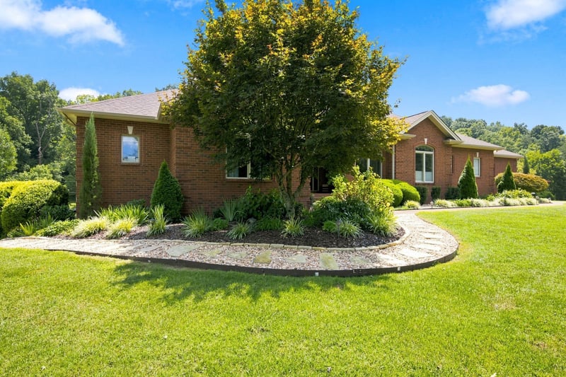 1624 Spencer Mill Rd, Burns, TN 37029