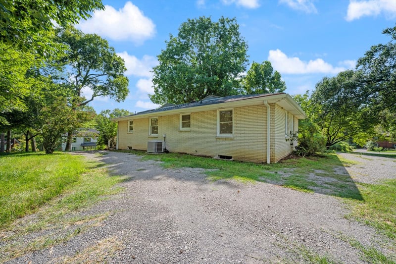 4921 Timberdale Dr, Nashville, TN 37211