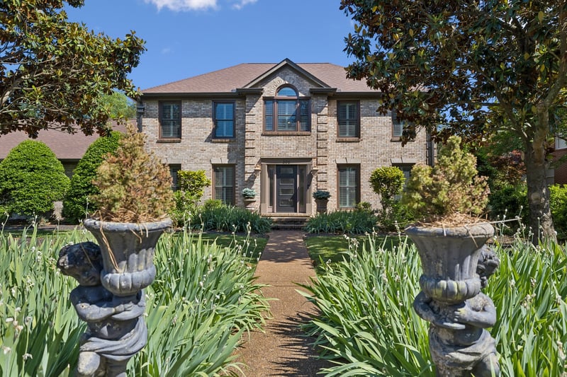 806 Greenbrier Dr, Murfreesboro, TN 37130