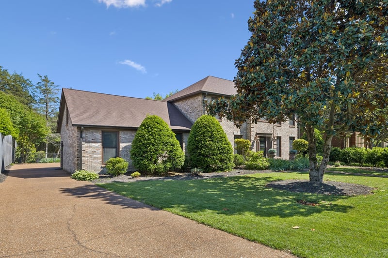 806 Greenbrier Dr, Murfreesboro, TN 37130