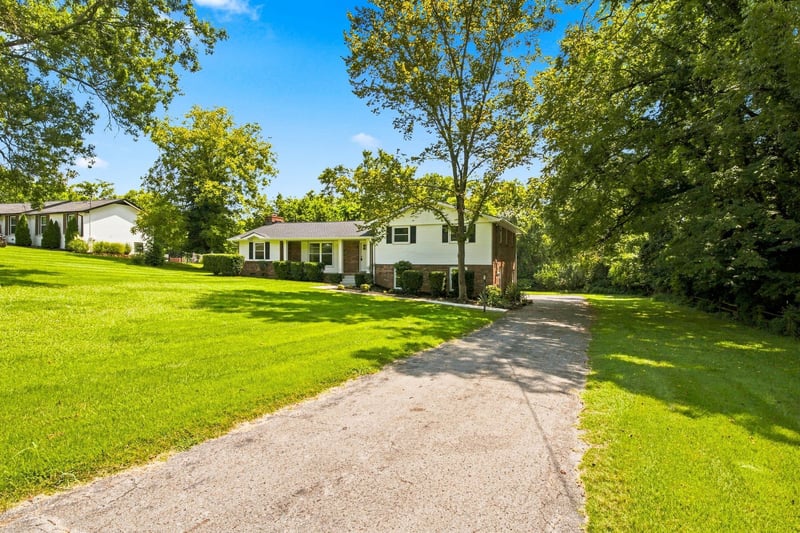 215 Tyne Bay Dr, Hendersonville, TN 37075