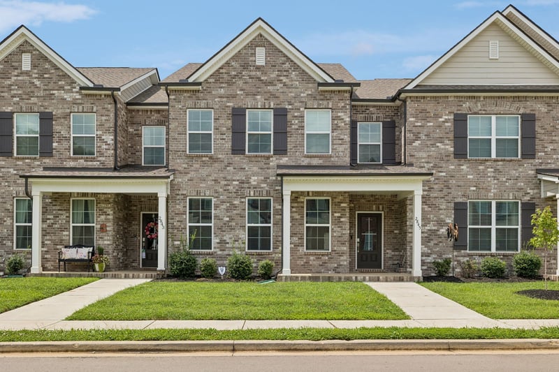 2845 Suzanne Landon Dr, Murfreesboro, TN 37130