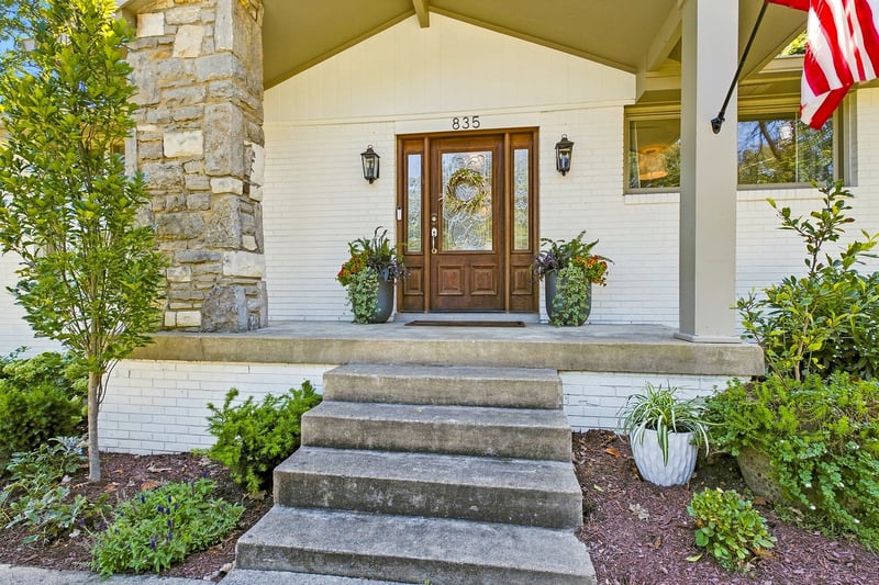835 Highland Crest Dr, Nashville, TN 37205