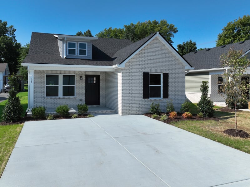 98 Donna Dr, Hendersonville, TN 37075