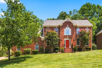 8009 Montcastle Dr, Nashville, TN 37221