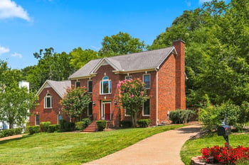 8009 Montcastle Dr, Nashville, TN 37221
