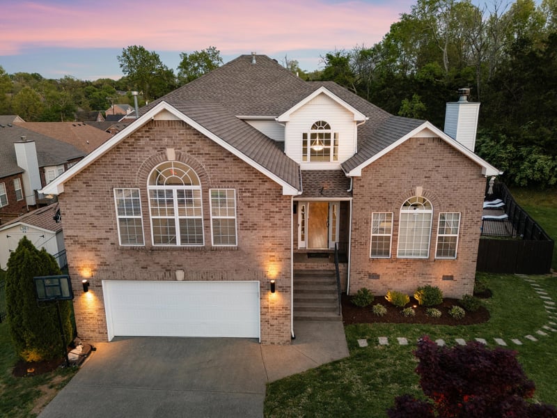 4277 October Woods Dr, Antioch, TN 37013