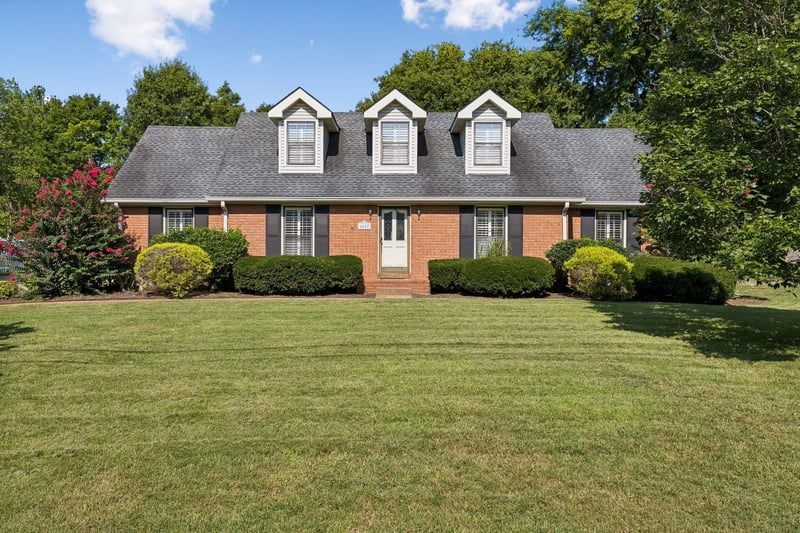 6617 N Creekwood Dr, Brentwood, TN 37027