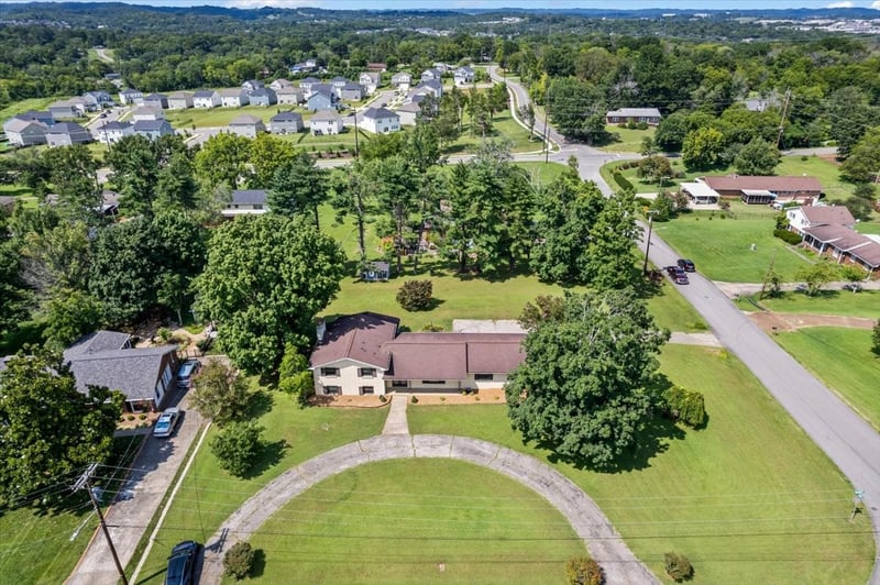 400 Nesbitt Ln, Madison, TN 37115