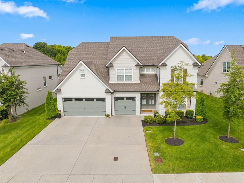 2212 Winterdale Dr, Murfreesboro, TN 37128