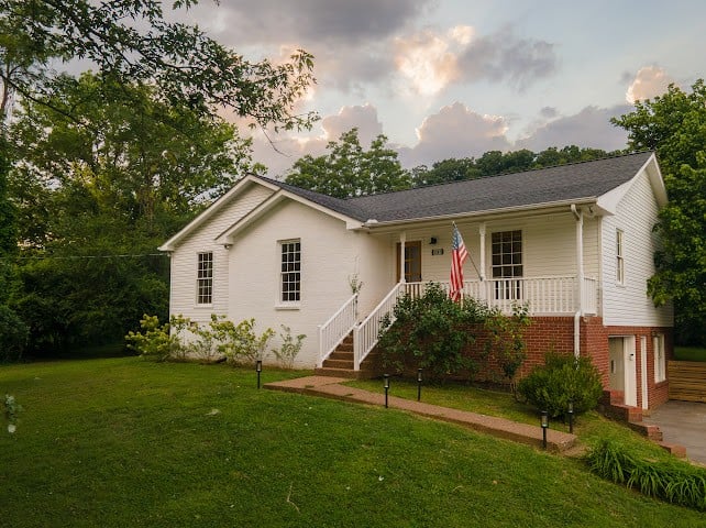 1943 Carters Creek Pike, Franklin, TN 37064