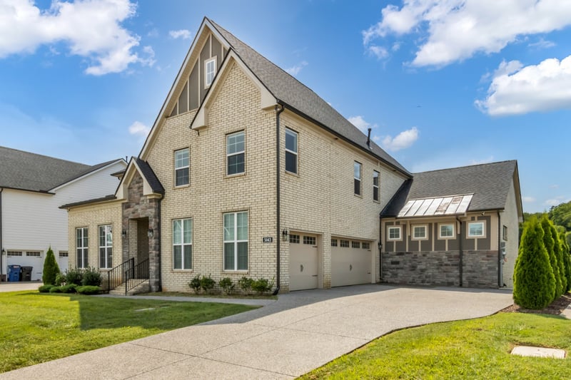 5043 High Park Hill Dr, Arrington, TN 37014