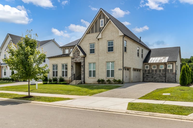 5043 High Park Hill Dr, Arrington, TN 37014