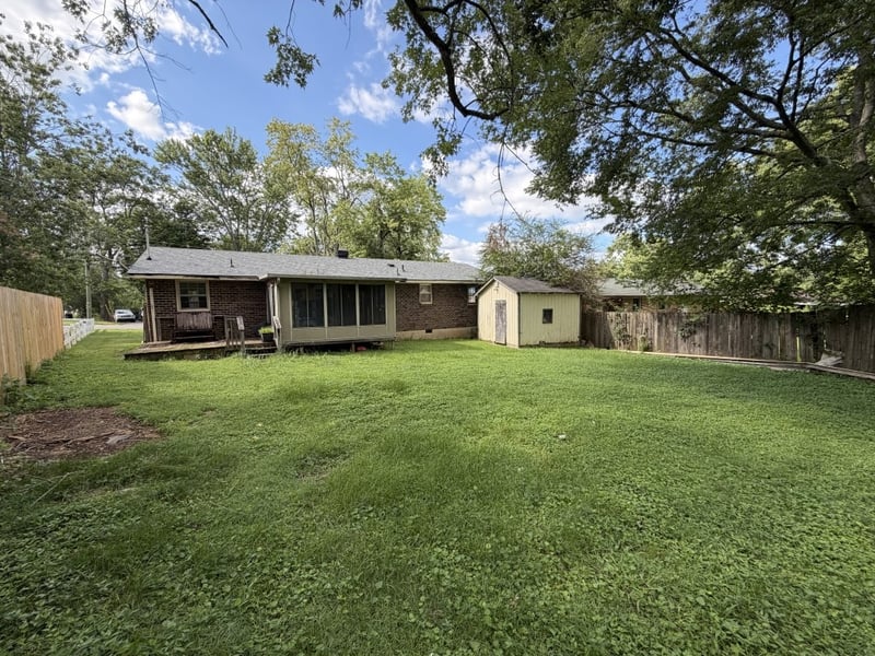 124 Laurel Ln, Hendersonville, TN 37075