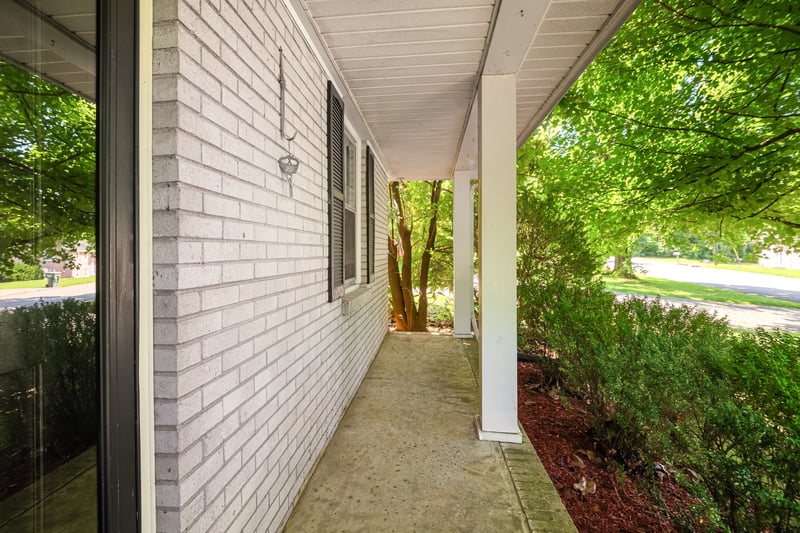 604 Meadow Lane Dr, Nashville, TN 37221